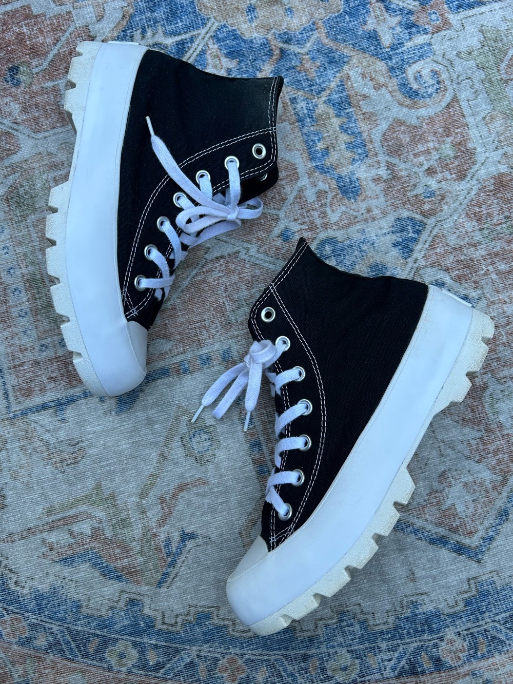 Converse All Star Lugged Platform High Tops Sneaker Black/White | Women’s 7.5 - Picture 8 of 11